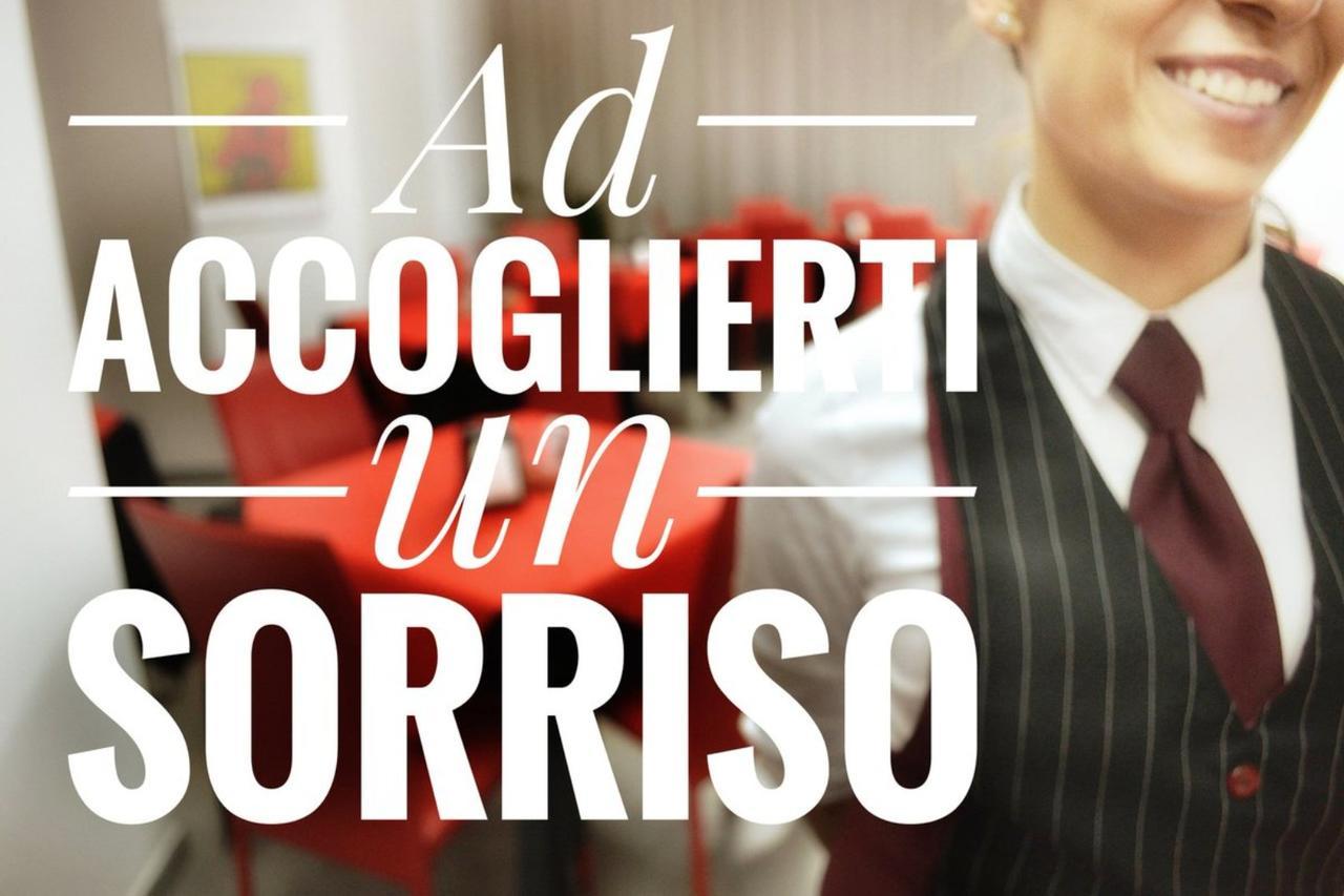 Hotel Le Ceramiche モンタルト・ウッフーゴ エクステリア 写真