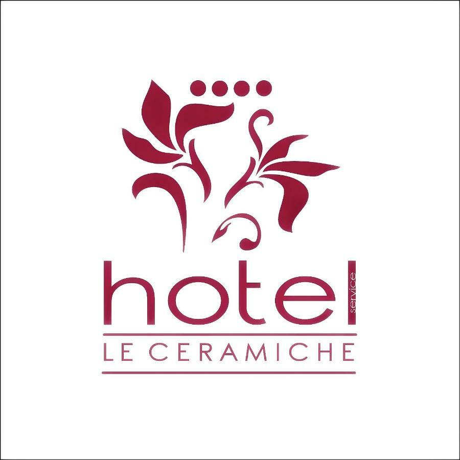 Hotel Le Ceramiche モンタルト・ウッフーゴ エクステリア 写真